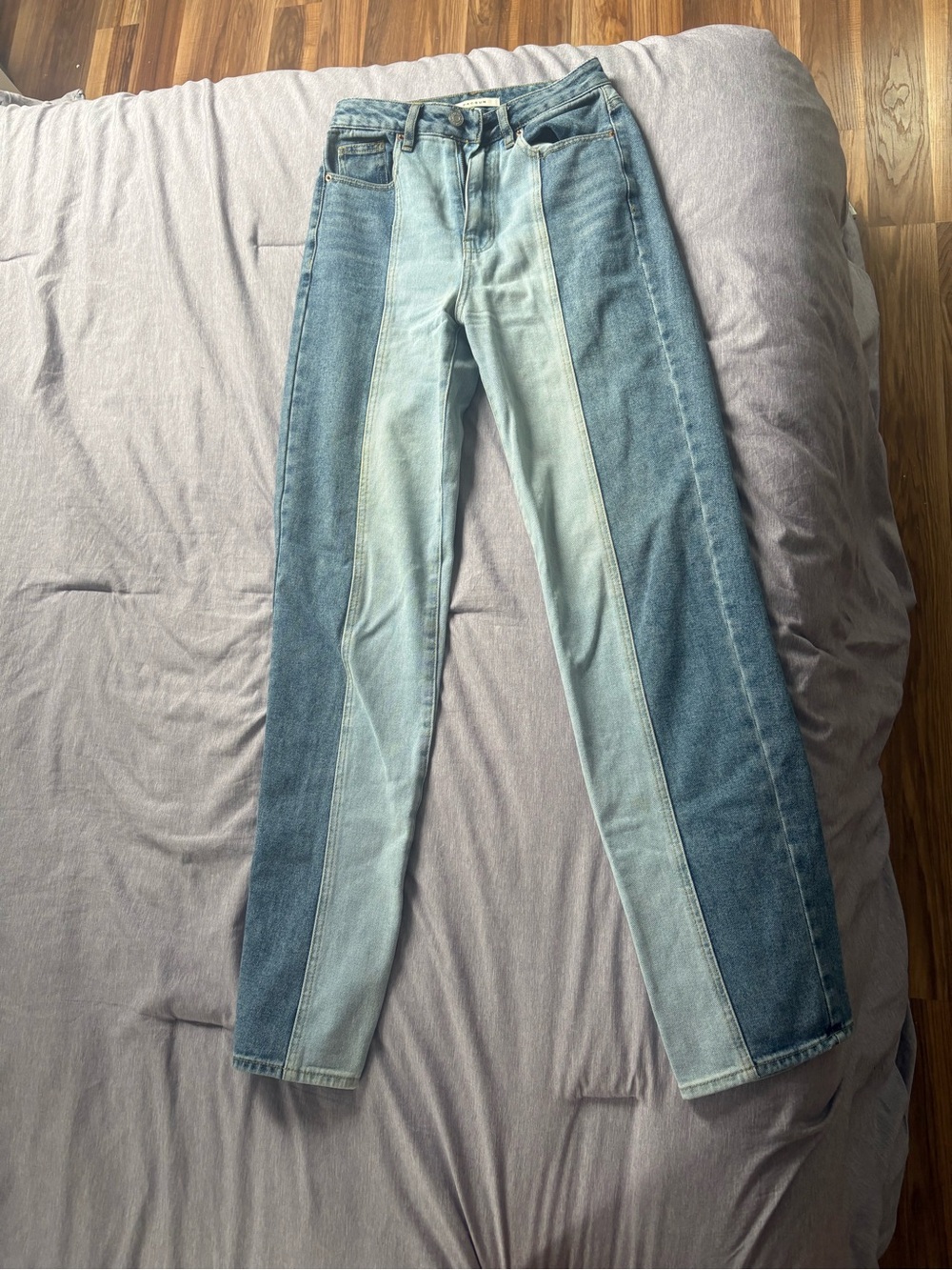 PacSun Two-Tone 90’s Boyfriend Jeans - Light Blue & Mid Blue